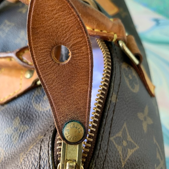 Louis Vuitton Brown Satchel with Iconic Monogram - Picture 10 of 14